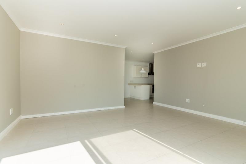 To Let 2 Bedroom Property for Rent in Muizenberg Western Cape
